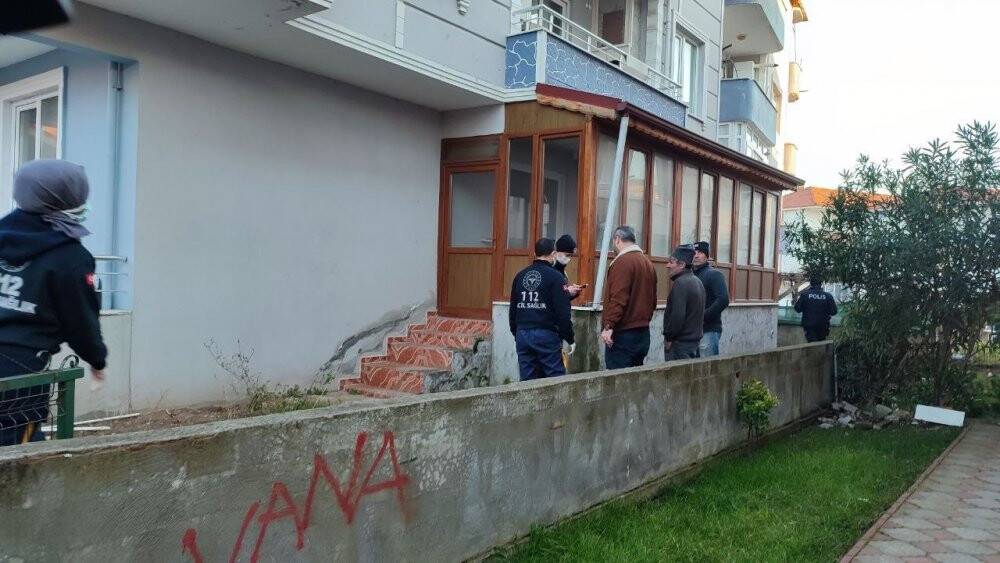 Haber alınamayan yaşlı adam evinde ölü bulundu