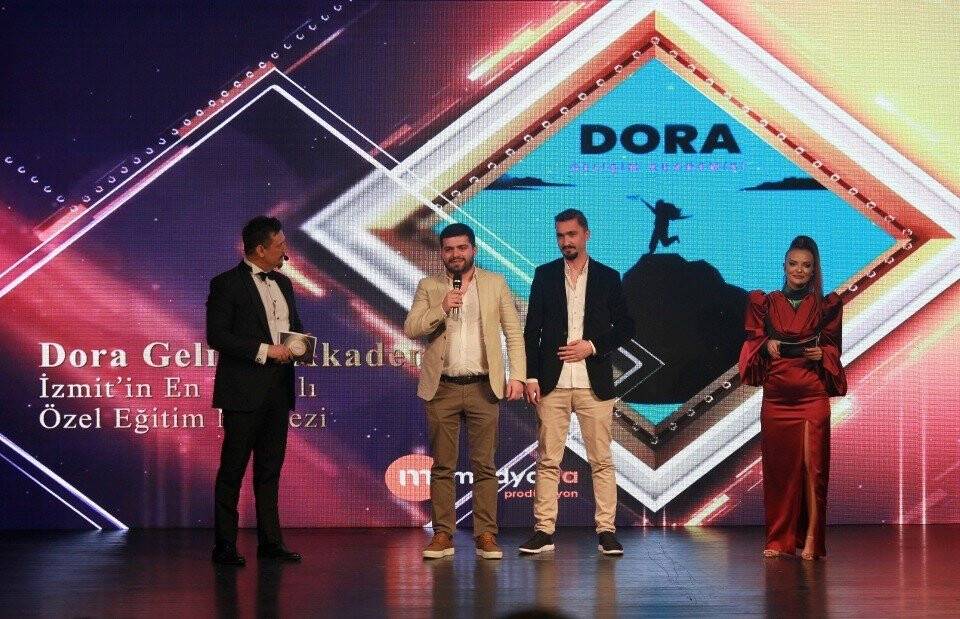 Özel gereksinimli çocuklara birçok alanda eğitim veriyorlar