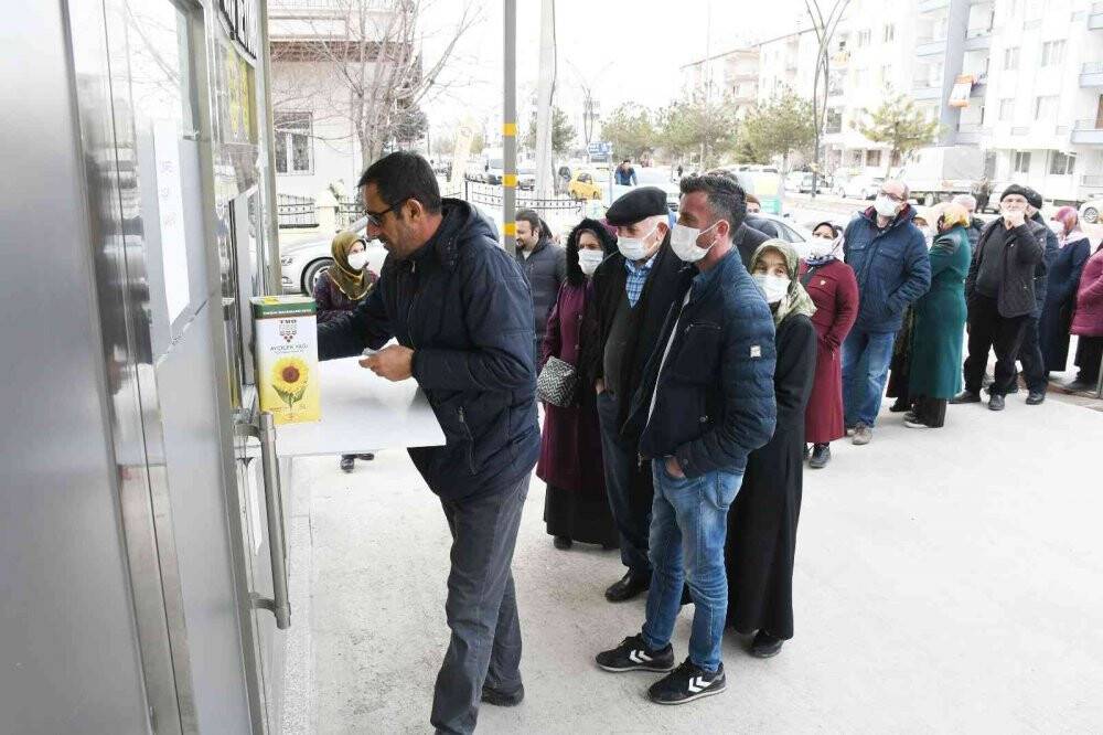 TMO’nun indirimli ürünlerine büyük ilgi