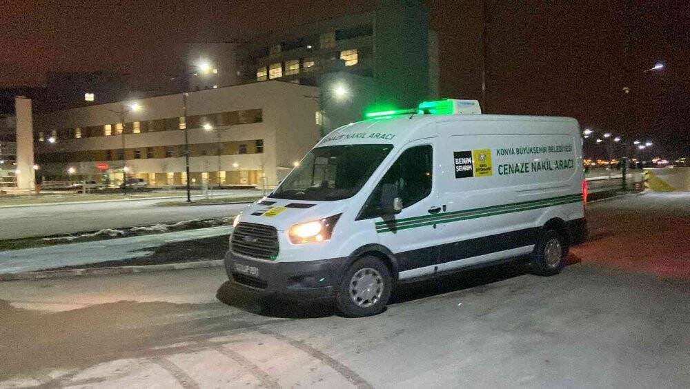 Tur otobüsü kazasında hayatını kaybedenlerin cenazeleri yakınlarına teslim edildi