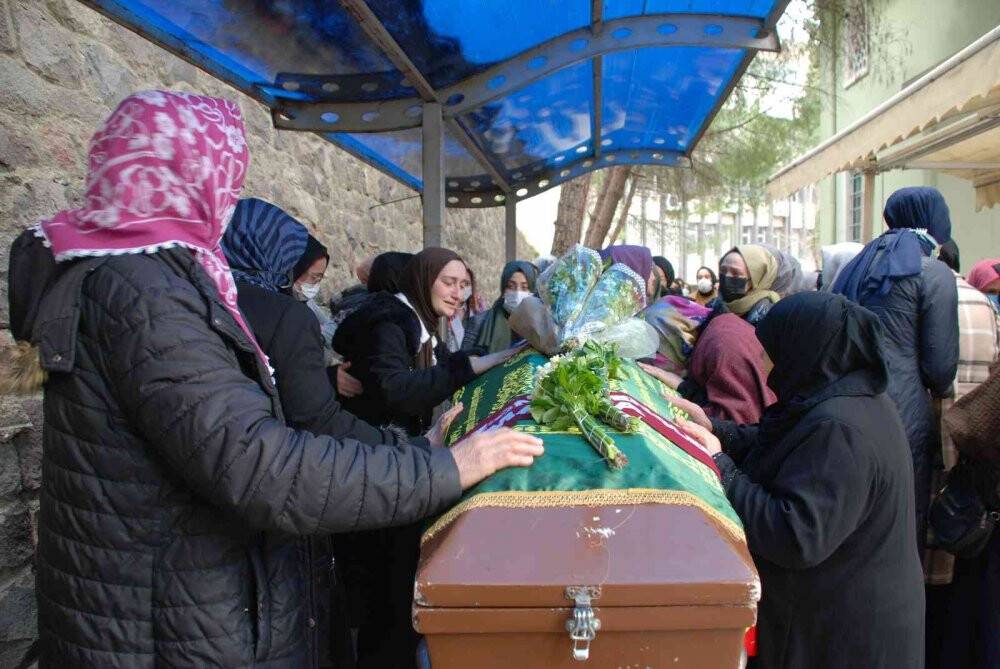 Milli sporcu Nazan, son yolculuğuna uğurlandı