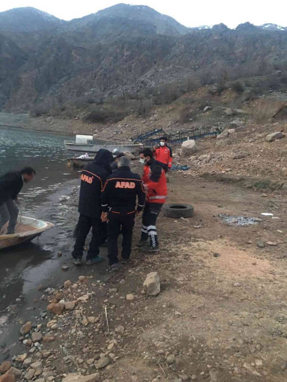 Arazide rahatsızlanan çobana AFAD ekibi ulaştı