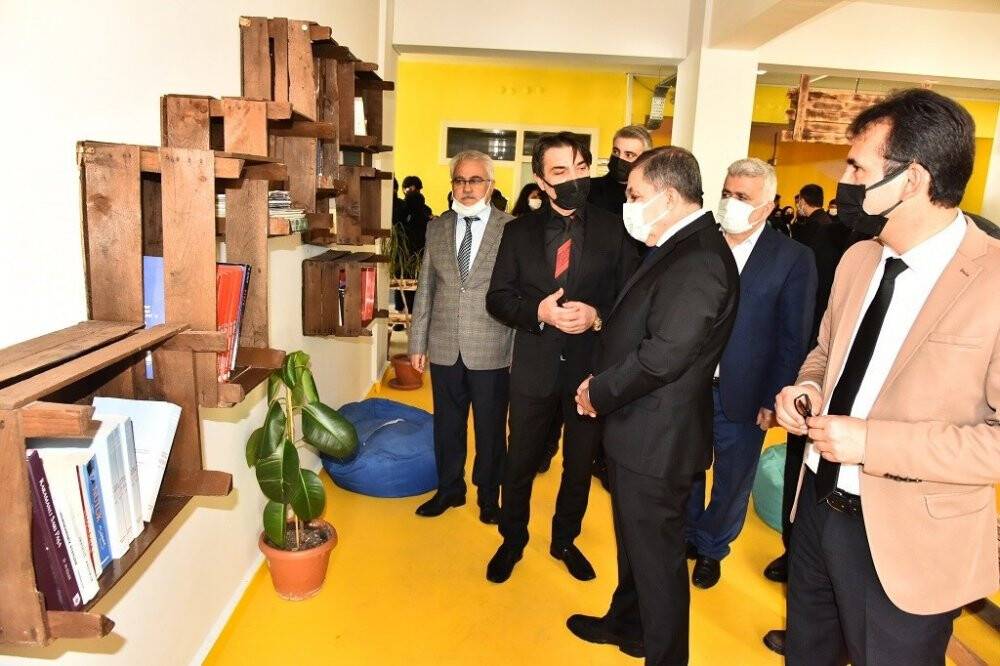 Eski malzemeler "Sıfır Atık Kütüphanesinde" hayat buldu