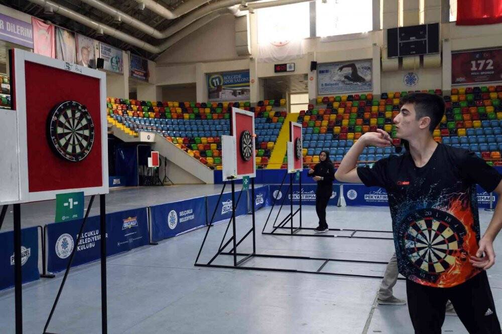 Selçuklu Belediyesi dart turnuvasında ödüller sahiplerini buldu
