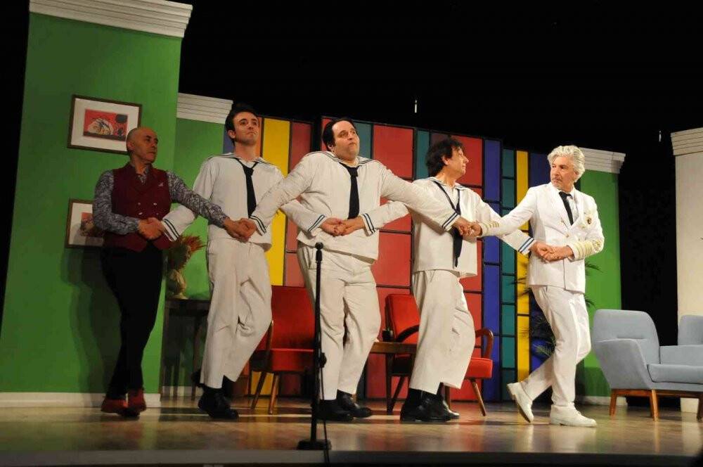 Akşehir’de Süheyl Behzat Uygur Tiyatrosu sahnelendi