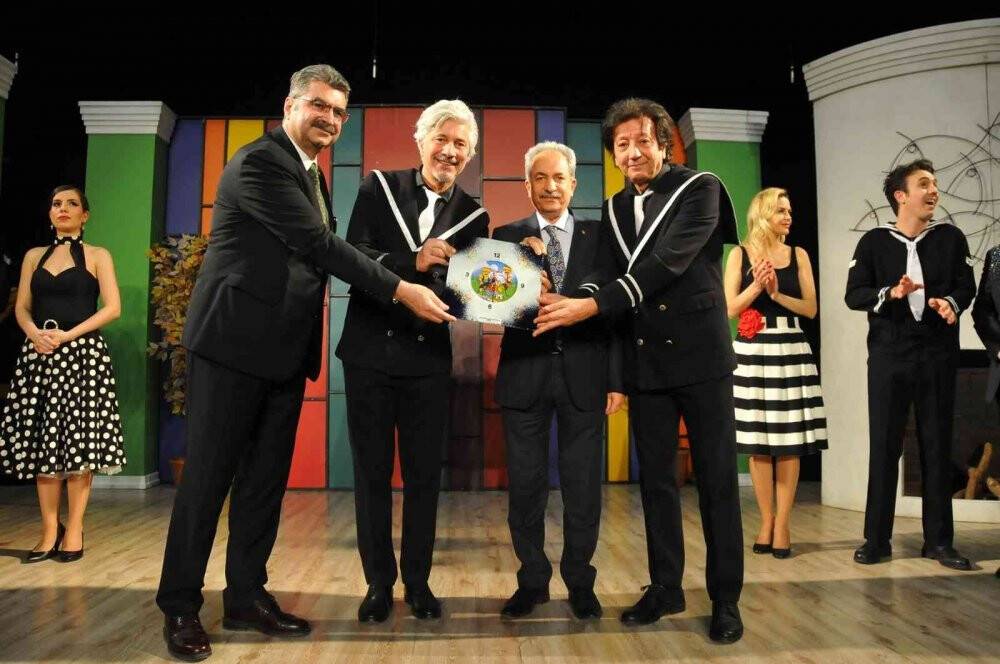 Akşehir’de Süheyl Behzat Uygur Tiyatrosu sahnelendi