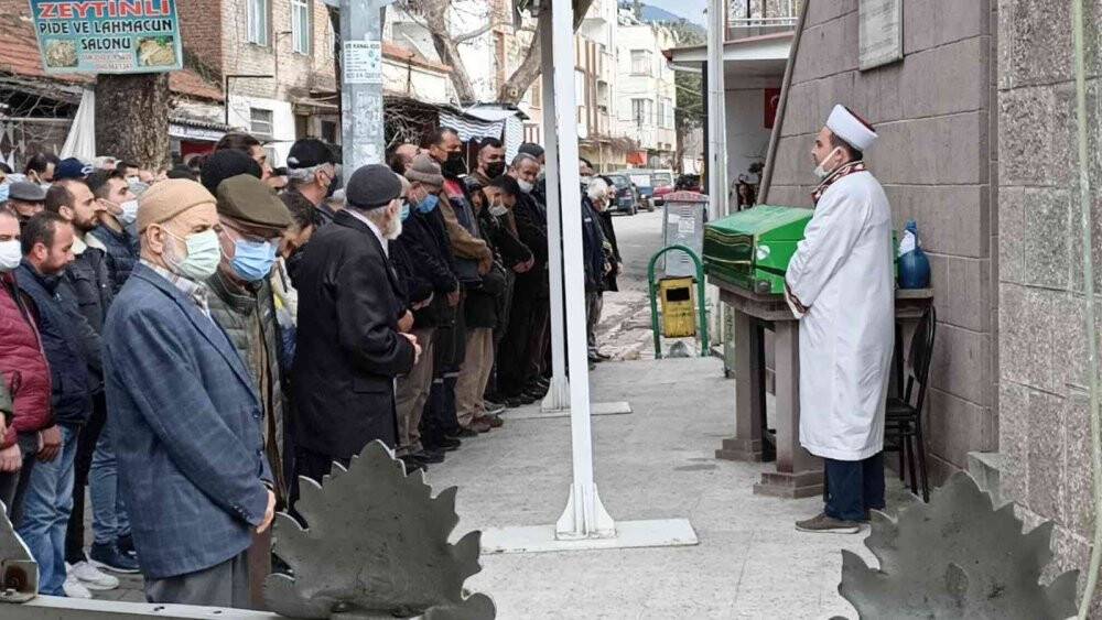 Cinayet kurbanı son yolculuğuna uğurlandı