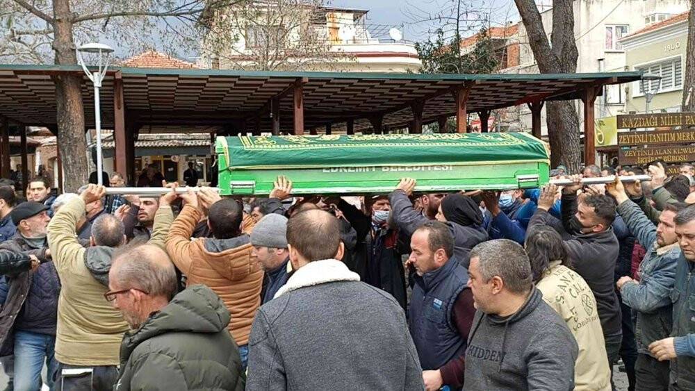 Cinayet kurbanı son yolculuğuna uğurlandı