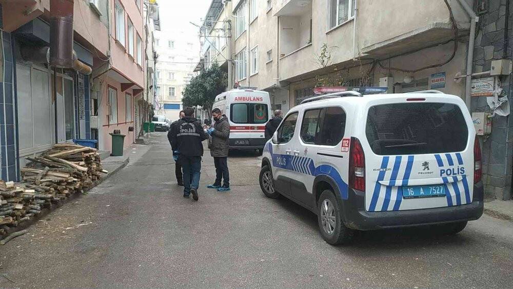 Covid-19'u atlatan genç kadın evinde ölü bulundu