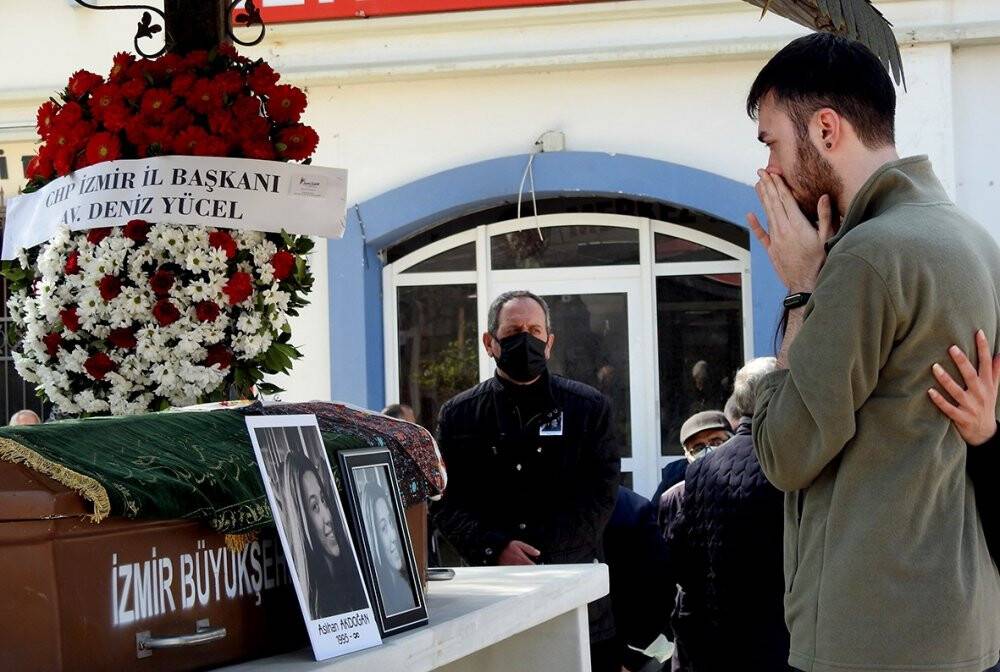 Kazada ölen Aslıhan Akdoğan’a gözyaşlarıyla veda