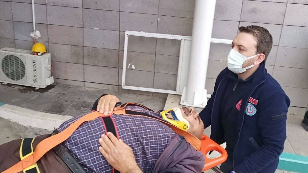 Mersin’de işçi servisi devrildi: 40 yaralı