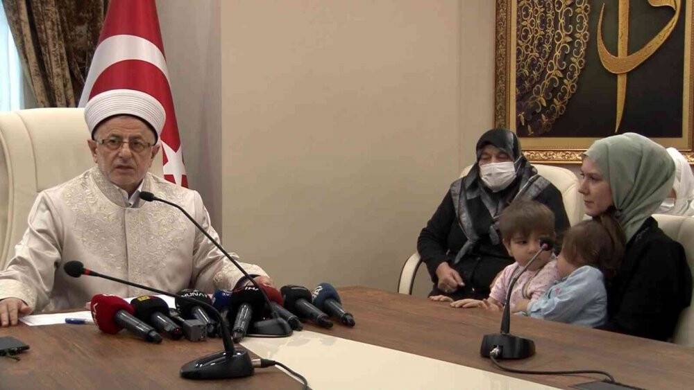 Müslümanların yaşamından etkilenen Alman vatandaşı İslamiyet’i seçti