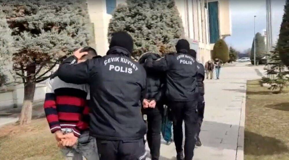 Konya’da uyuşturucu operasyonu: 8 tutuklama