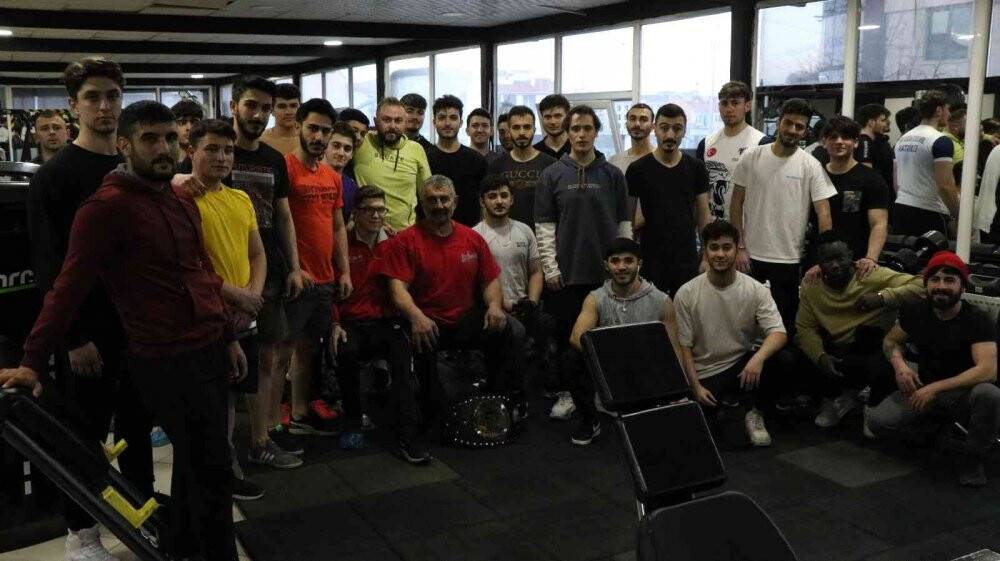 Cılızsın denilen sporcu Türkiye şampiyonu oldu