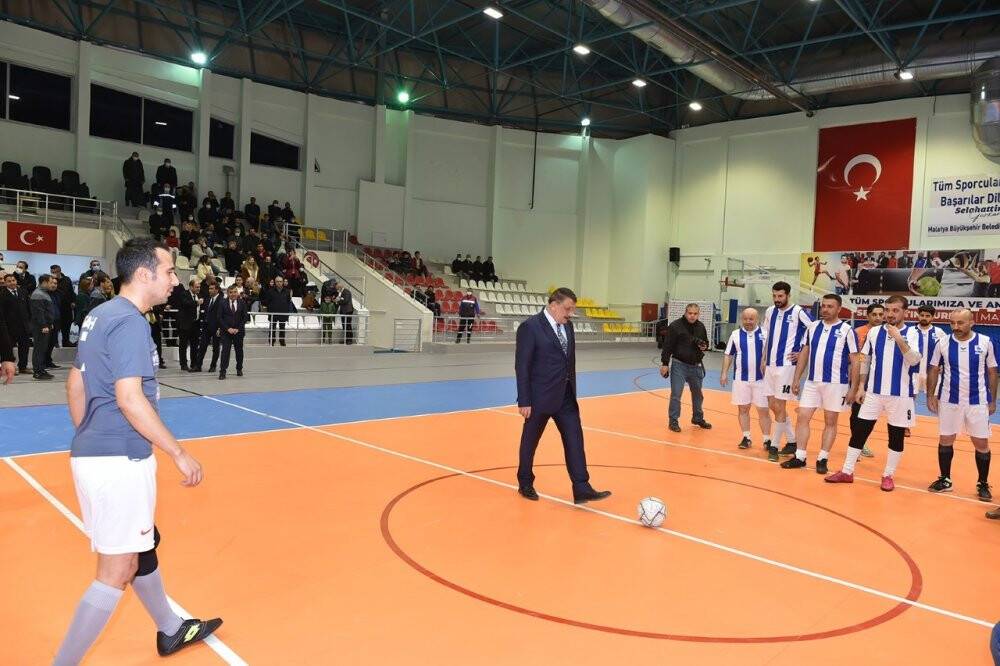 Futsal Turnuvası’nda şampiyon Malatya Büyükşehir Basın oldu