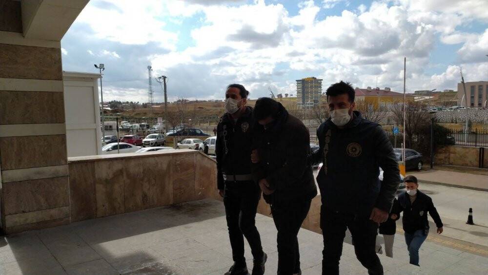 Sahte altın dolandırıcıları Uşak’ta yakalandı