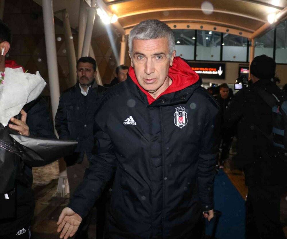 Beşiktaş kafilesi 3 saat rötarın ardından Sivas’a ulaştı!
