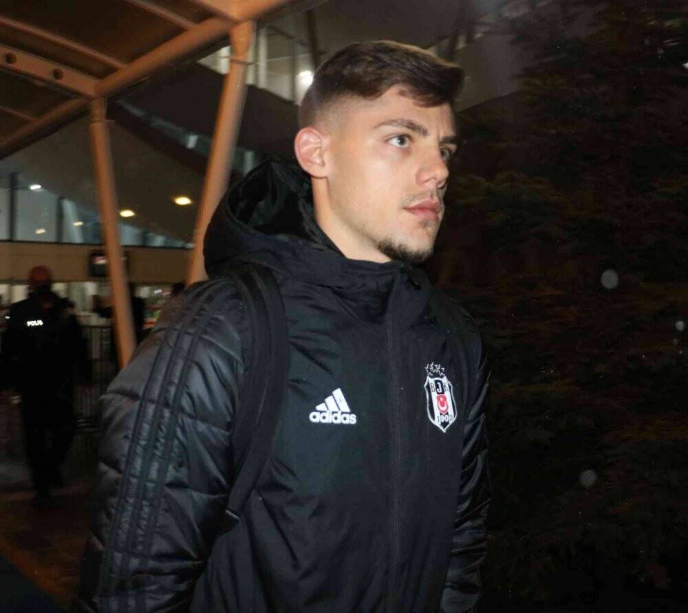 Beşiktaş kafilesi 3 saat rötarın ardından Sivas’a ulaştı!