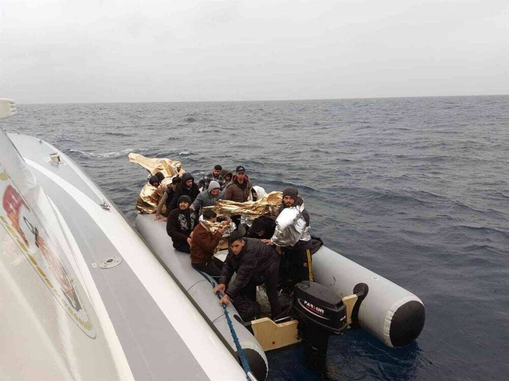 Datça’da Yunanistan tarafından geri itilen 38 düzensiz göçmen kurtarıldı