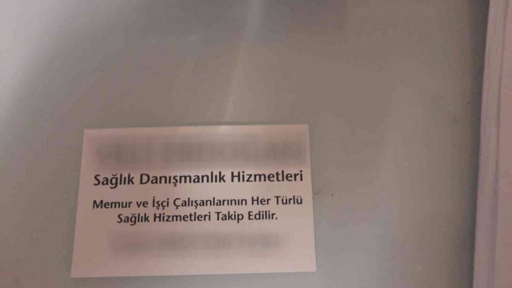 Para karşılığında sağlık raporu düzenleyen 17 kişiye gözaltı