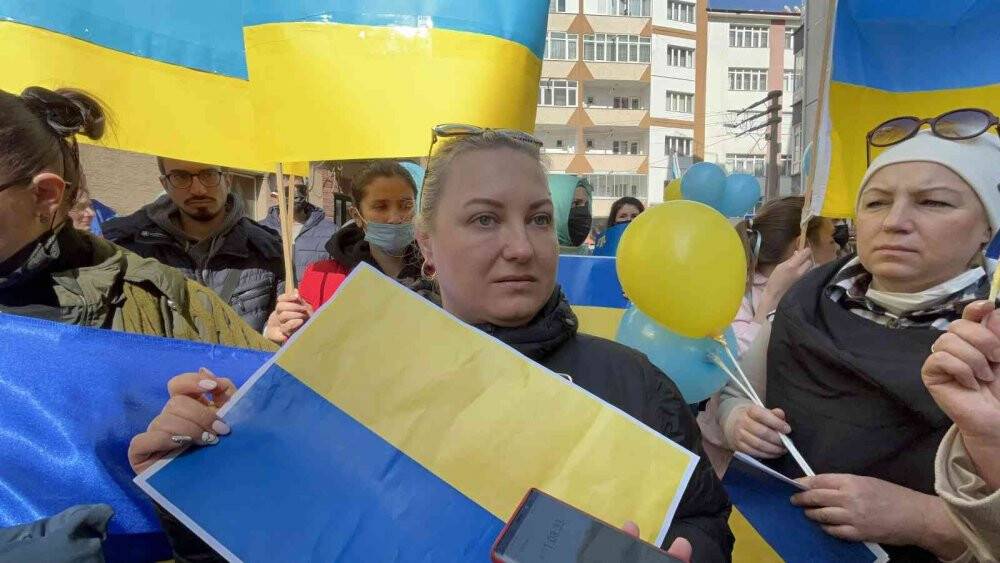 Savaş bölgesindeki kızı ile görüntülü konuştu