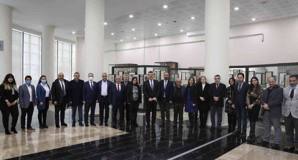 TÜBİTAK Başkanı Mandal, Atatürk Üniversitesini ziyaret etti