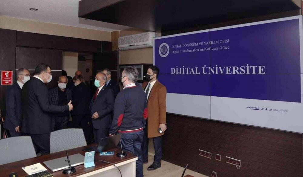 TÜBİTAK Başkanı Mandal, Atatürk Üniversitesini ziyaret etti