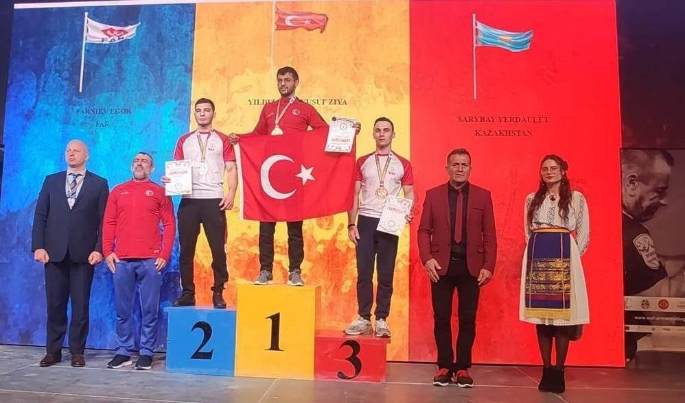 Bilek güreşi şampiyonu yeni şampiyonluklara hazırlanıyor