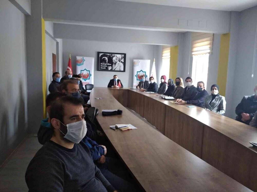 Derebucak’ta eğitim toplantısı gerçekleştirildi