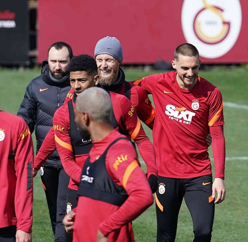 Galatasaray’da Konyaspor maçı hazırlıkları sürüyor