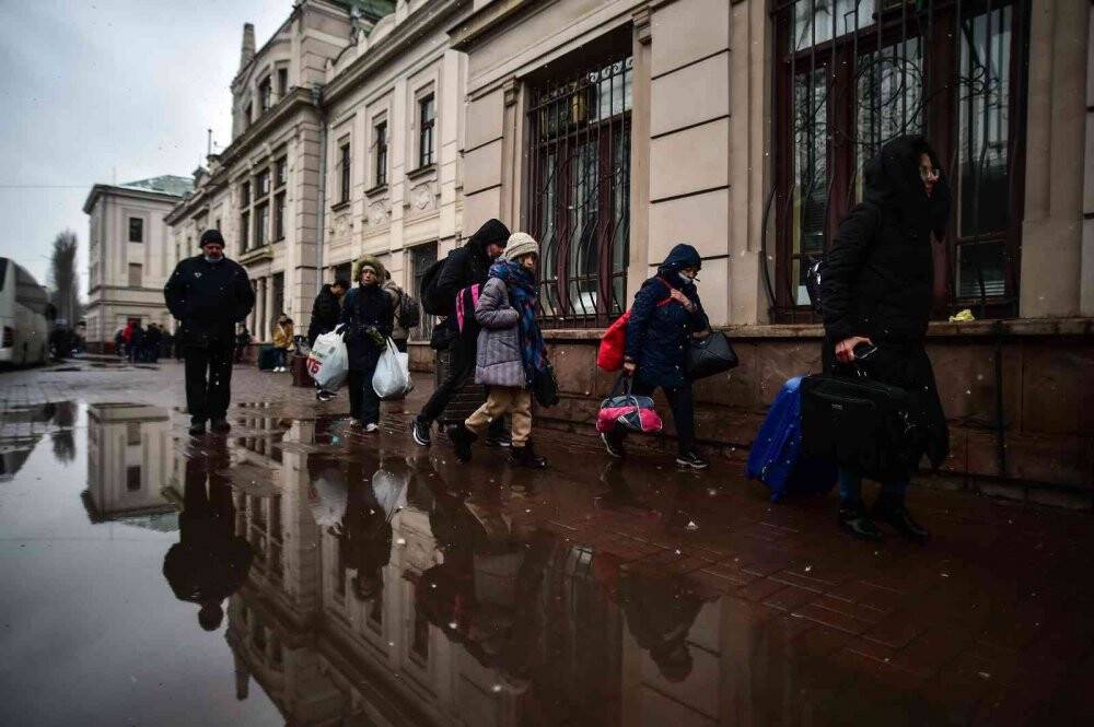 Kiev ve Harkov’dan tahliye edilen Türk vatandaşları dramı anlattı