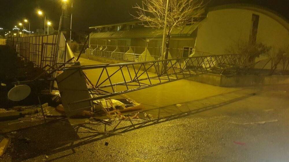 Antalya’da gece yarısı hortum çıktı