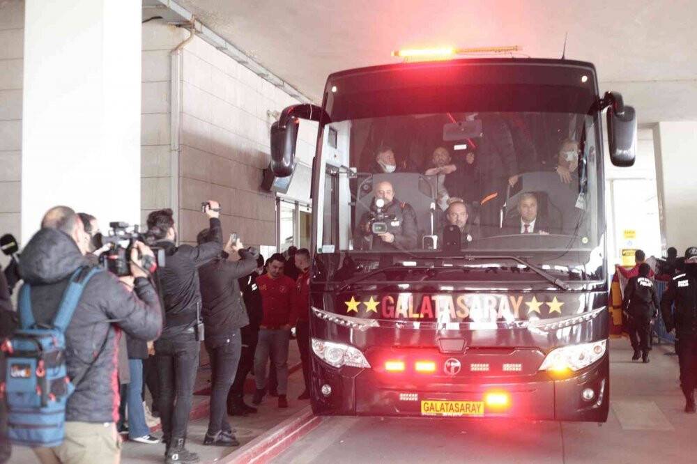 Galatasaray kafilesi Konya’ya geldi