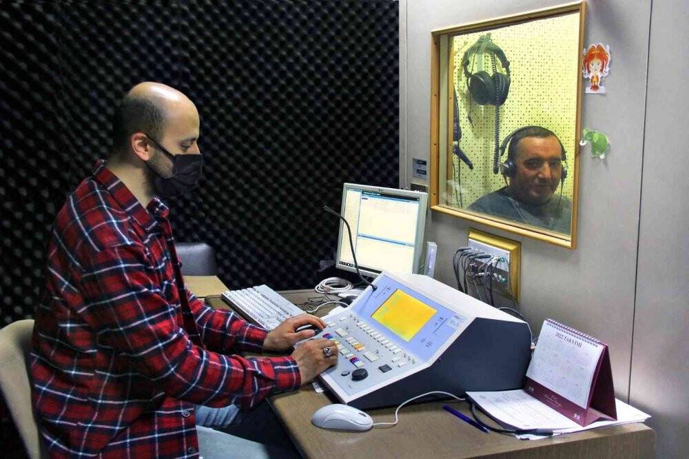 Türkiye’de 2 milyonu aşkın işitme engelli var