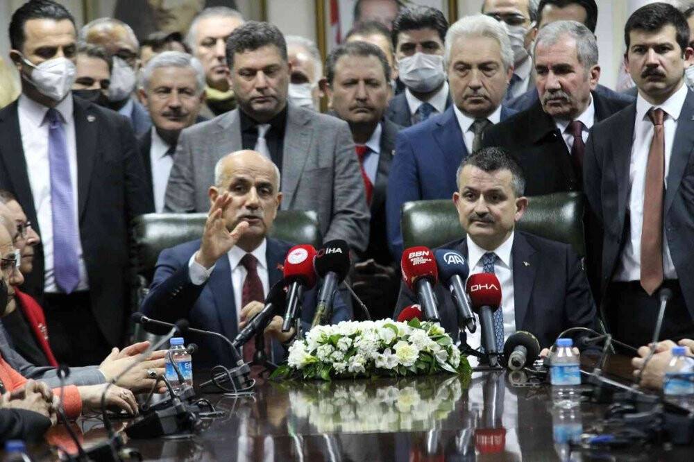 Vahit Kirişci, görevi Pakdemirli'den devraldı