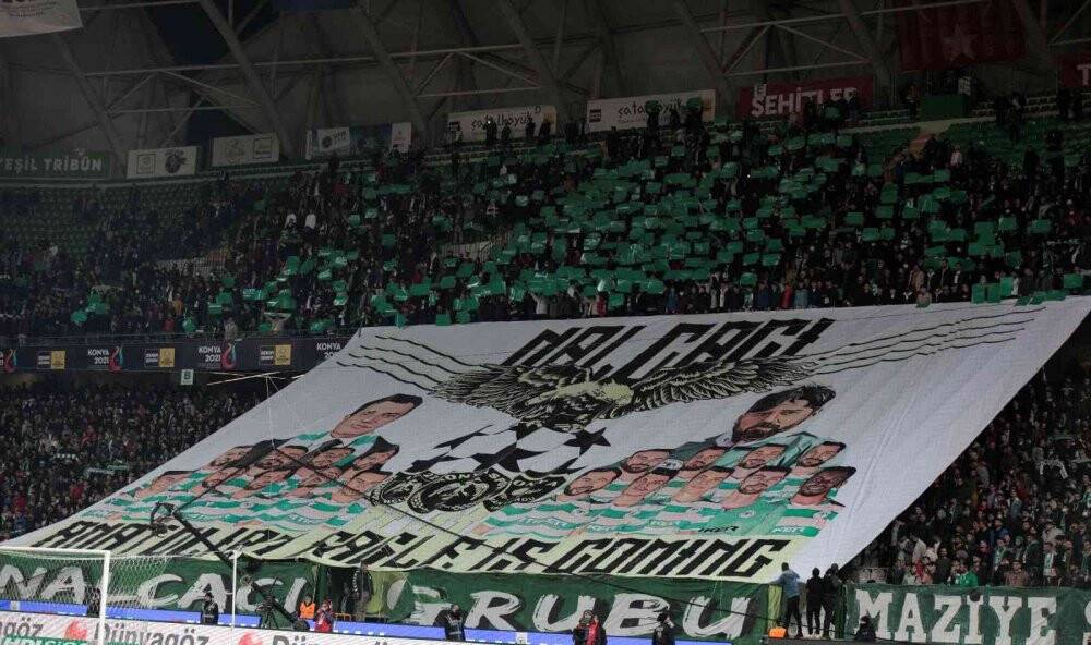 Konyaspor: 2 - Galatasaray: 0 (İlk yarı sonucu)