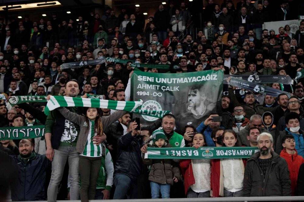 Konyaspor: 2 - Galatasaray: 0 (İlk yarı sonucu)