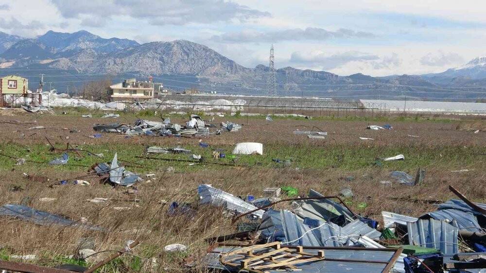 Sera 10 saniye de yerle bir oldu