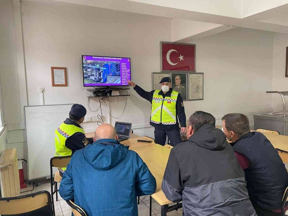 Ring aracı şoförlerine uygulamalı trafik eğitimi