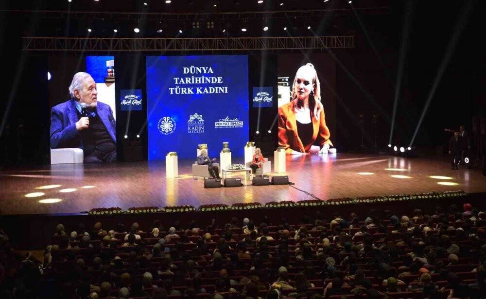 İlber Ortaylı, Konya'da Türk Kadınını anlattı
