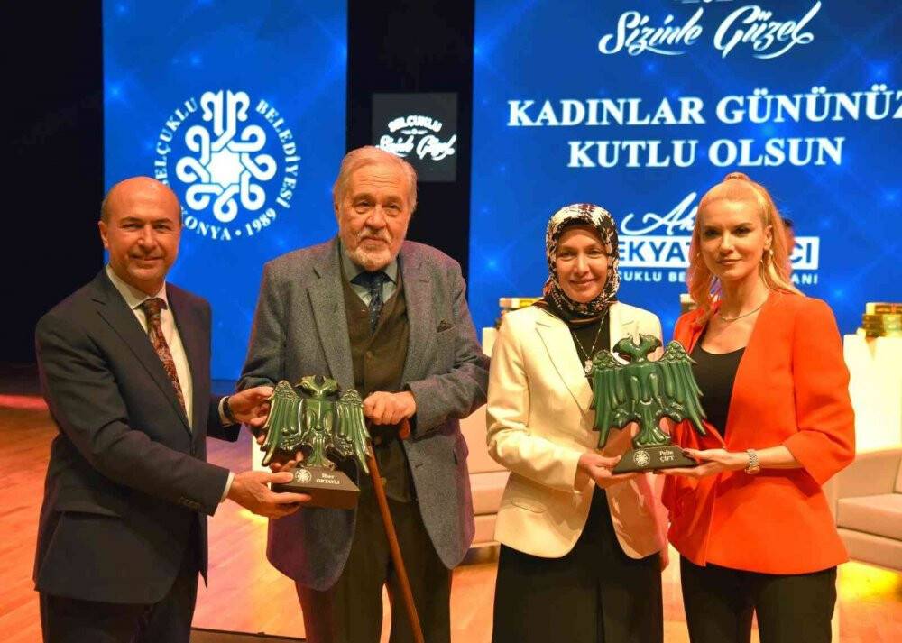 Konya’da “Dünya Tarihinde Türk Kadını” isimli söyleşi düzenlendi