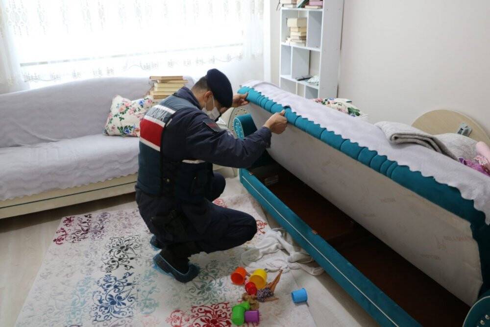 20 kişinin gözaltına alındığı DEAŞ operasyonunun detayları belli oldu