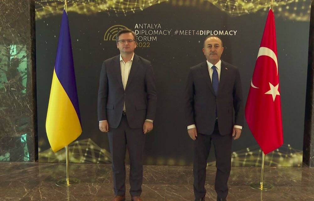 Antalya’da üçlü dışişleri bakanları toplantısı başladı