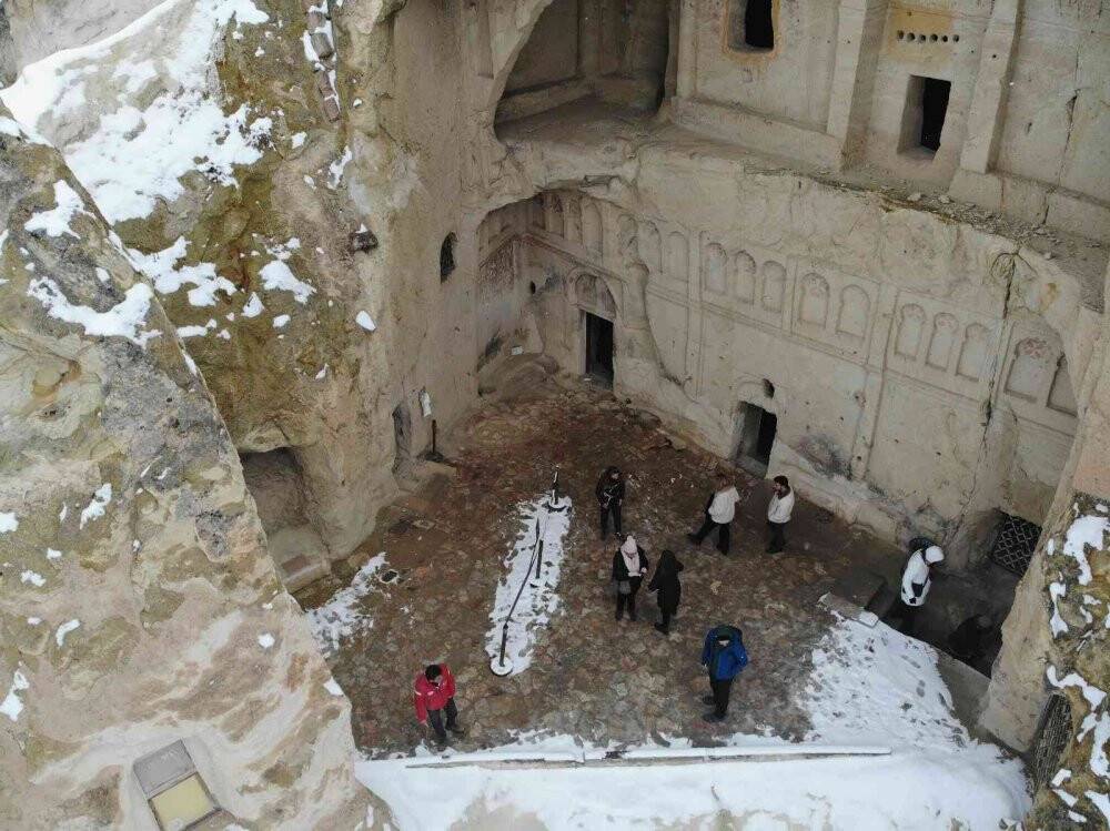 Kapadokya beyaza büründü