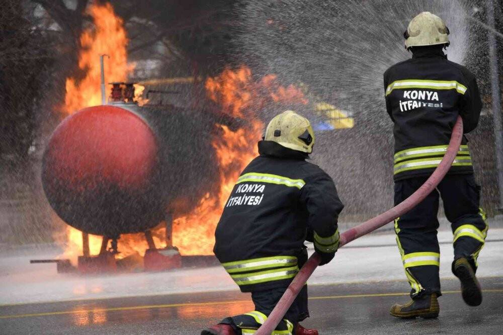 Konya Büyükşehir itfaiyesi farklı ülkelerden itfaiyecilere eğitim veriyor