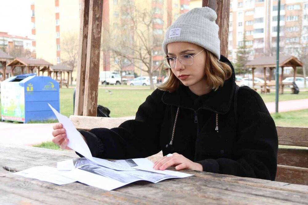 Telefonunu tamire gönderdi, hayatının şokunu yaşadı