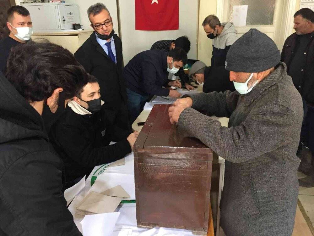 Kulu’da Tarım Kredi Kooperatifi’nde Orhan güven tazeledi