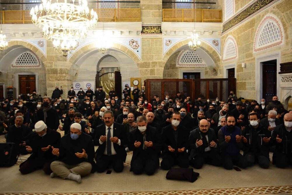 450 yıllık camide, 500 yıllık gelenek