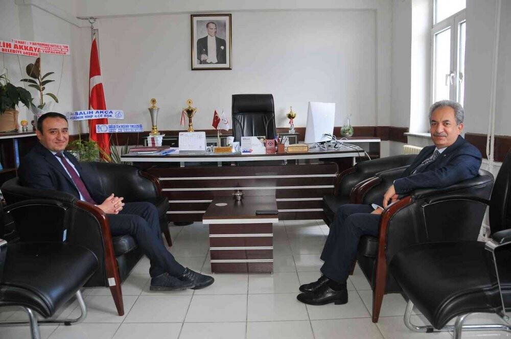 Başkan Akkaya sağlık çalışanlarının Tıp Bayramı'nı kutladı