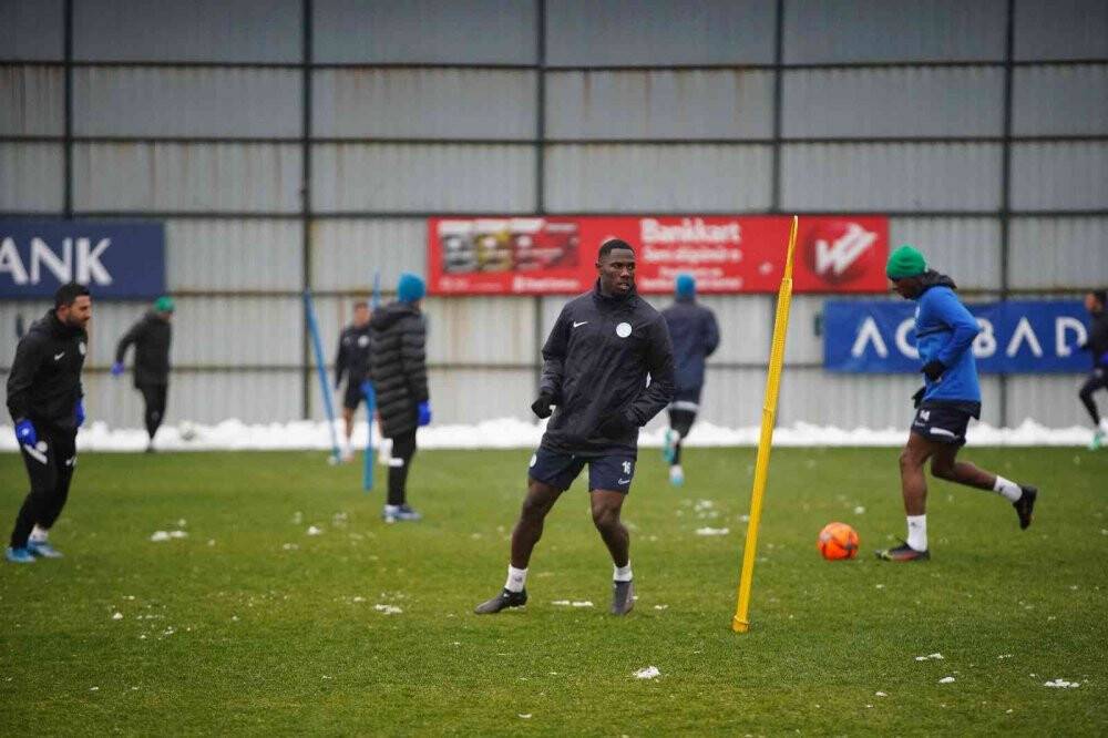 Çaykur Rizespor, Trabzonspor maçı hazırlıklarını sürdürdü